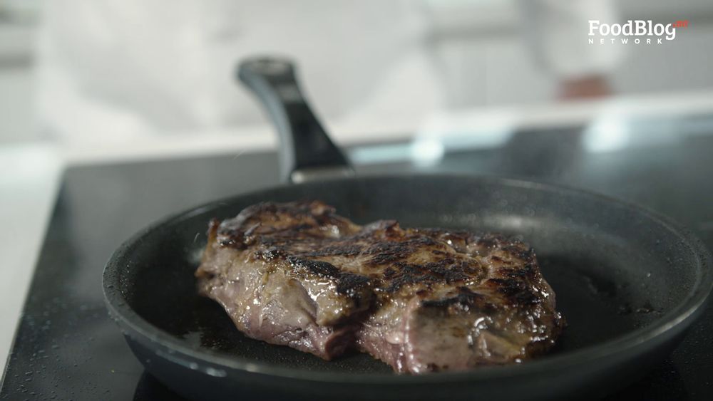Sealing in the steak flavours on a hot skillet from FoodBlog Marvin's Five