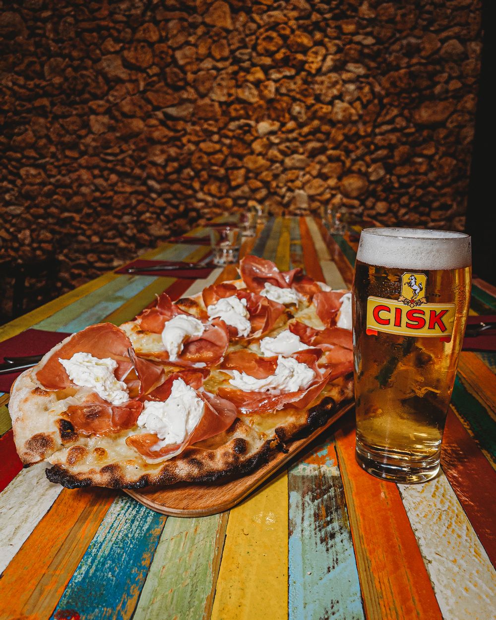 Our second delicious pairing! Cisk x Sotto Pinseria