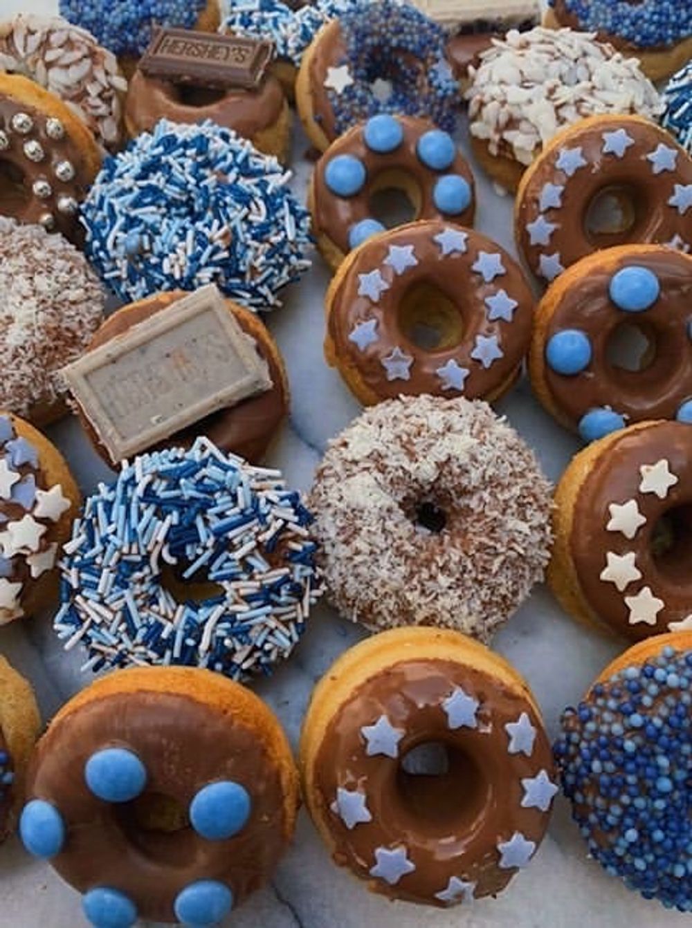 No limits when it comes to decoration style - just go for it!