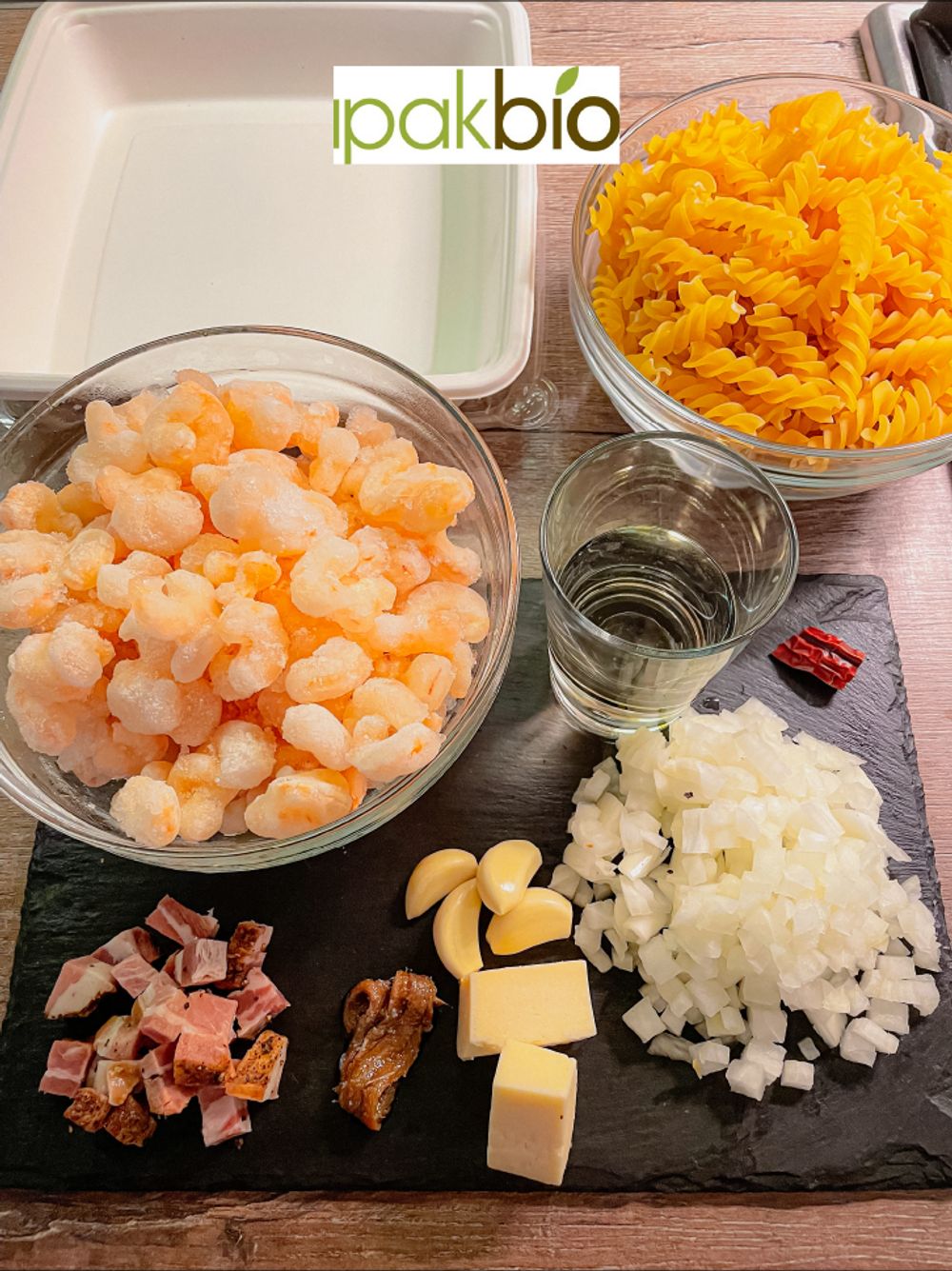 Inserv IPAK Bio Container plus Shrimp Pasta