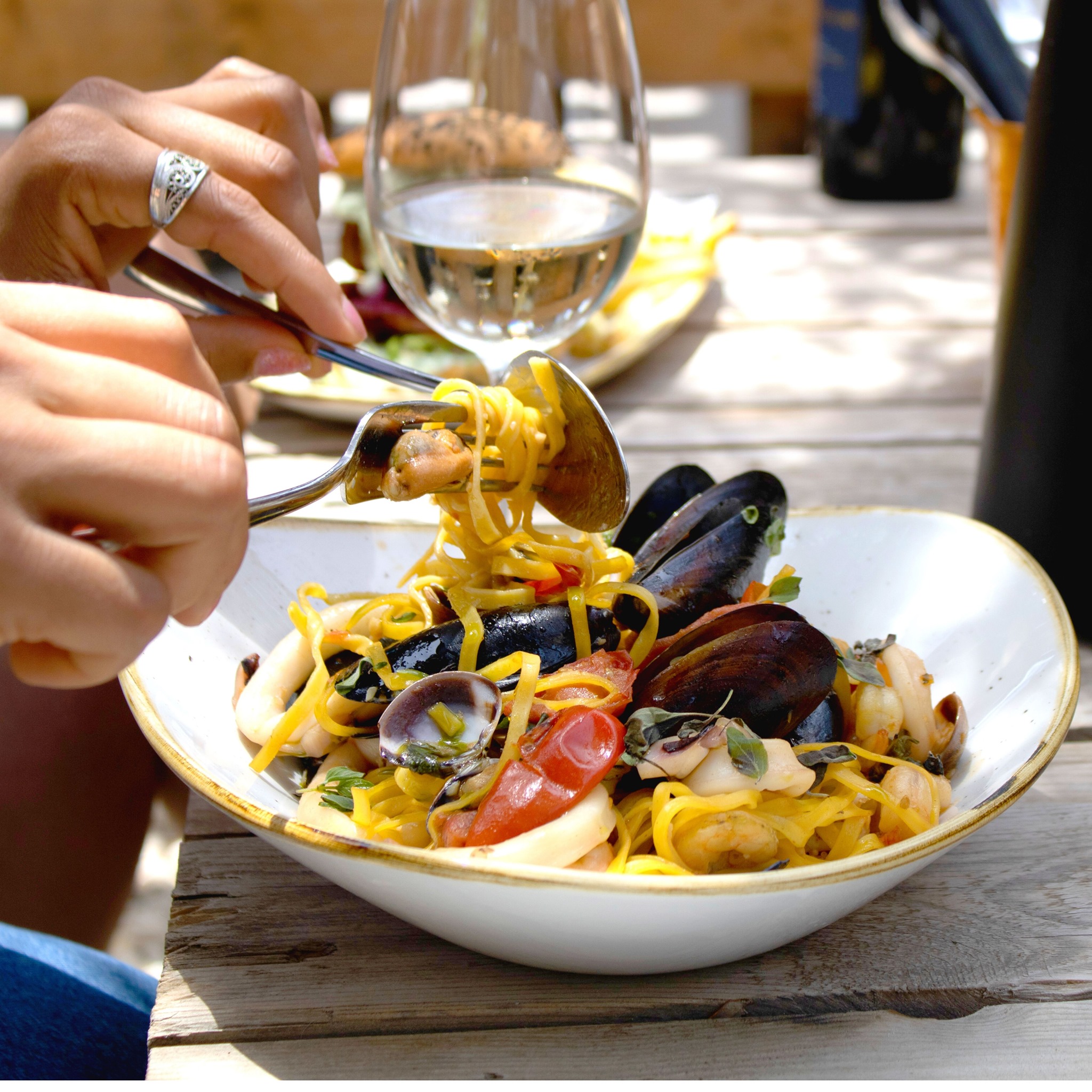 Zion Bar & Restaurant