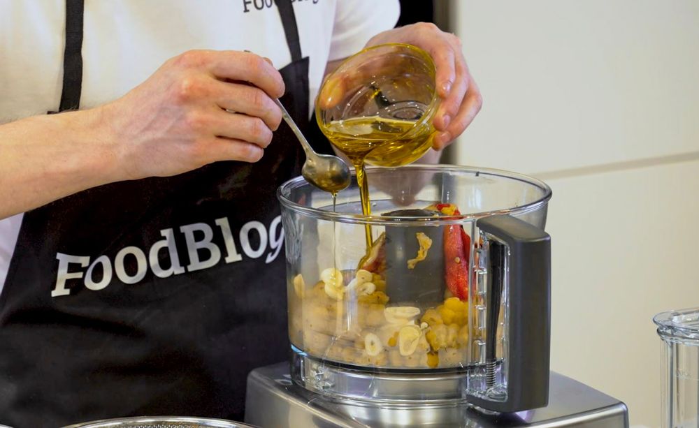 That local EVOO makes all the difference, flavour, texture, aroma! Ahh!