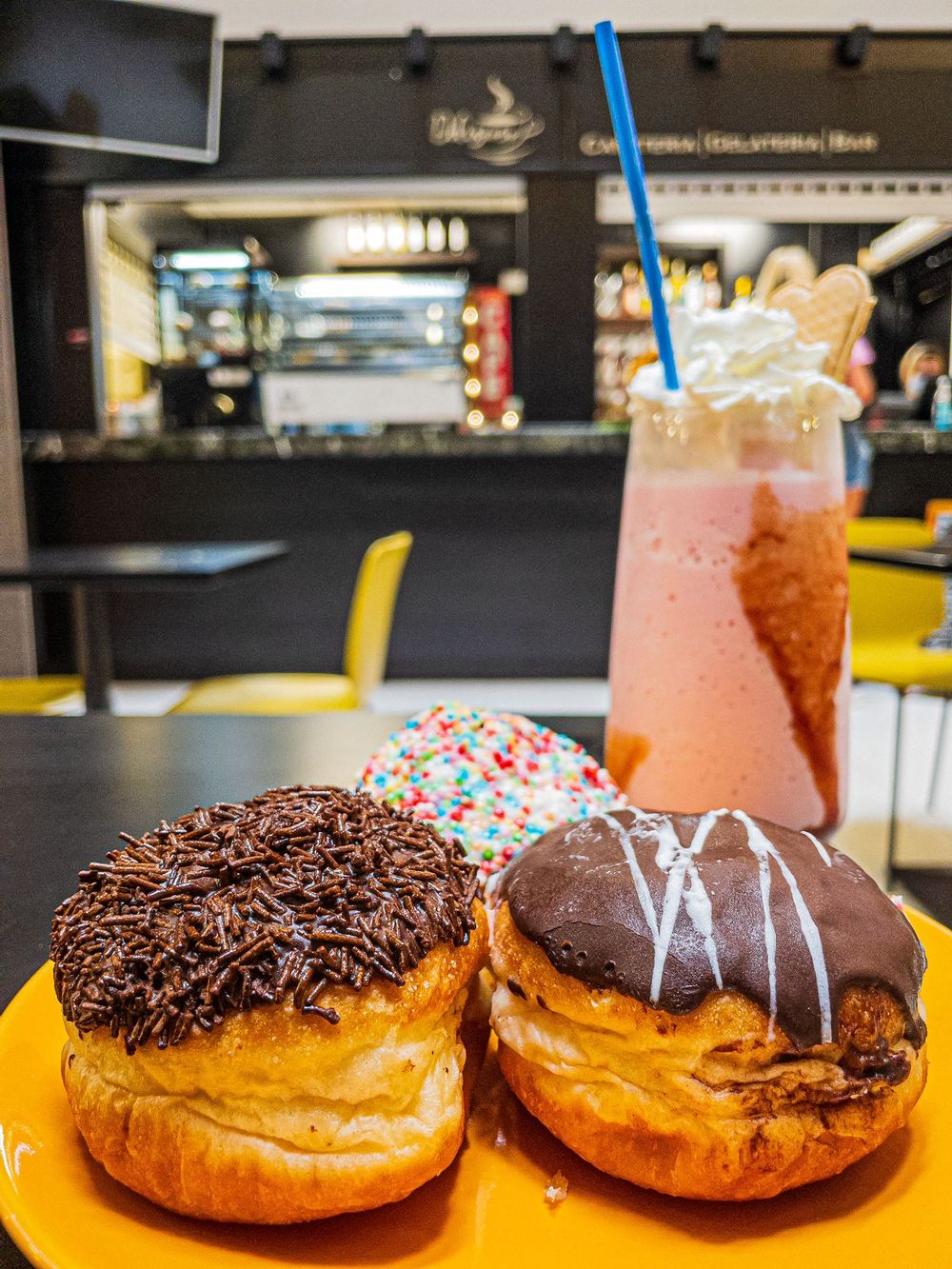 milkshakes and donuts at delizioso the plaza sliema